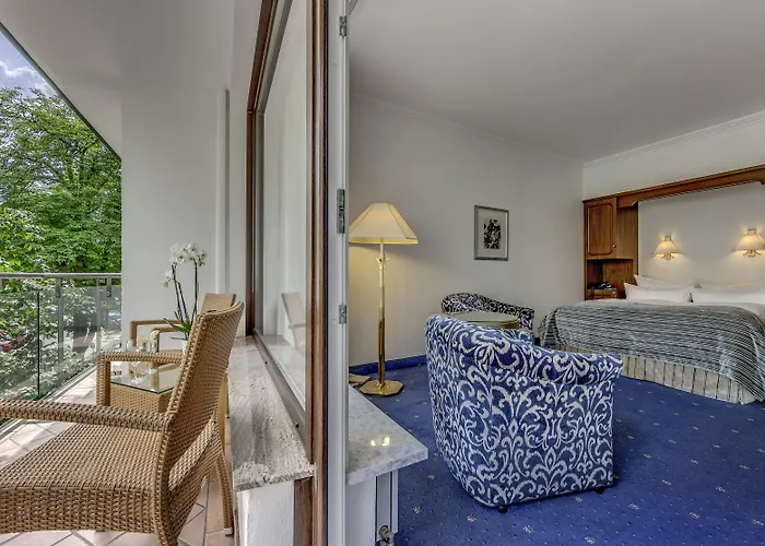 Bernstein Kastania Hotell