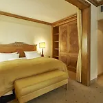 Bernstein Kastania Hotel