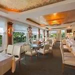 Bernstein Kastania 4* Berlin