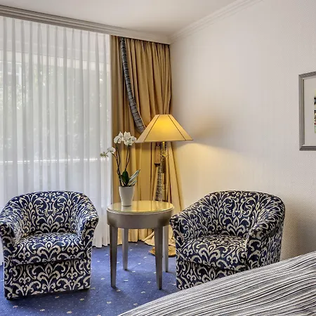 Bernstein Kastania 4*