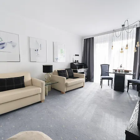 Bernstein Kastania מלון ברלין