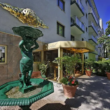 Bernstein Kastania Hotell