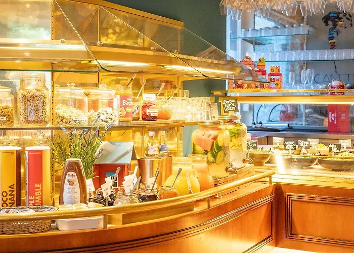 Bernstein Kastania 4* Berlin