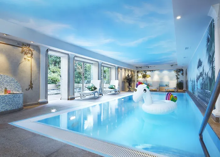 Bernstein Kastania 4* Berlin