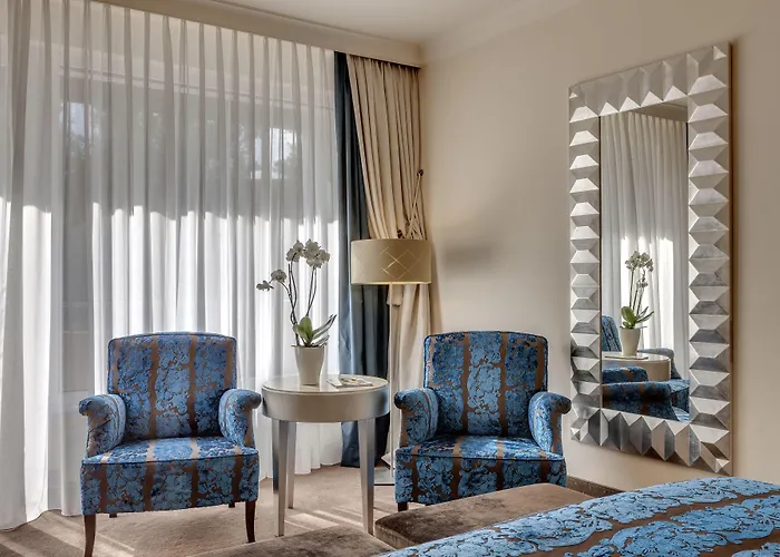 מלון Bernstein Kastania 4*