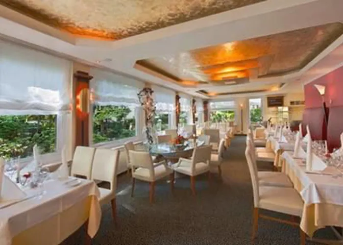 Bernstein Kastania 4* Berlin