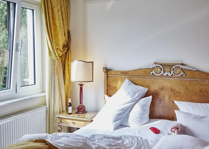 Bernstein Kastania 4* Berlin