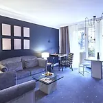 Bernstein Kastania Berlin
