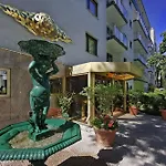 Bernstein Kastania Hotel