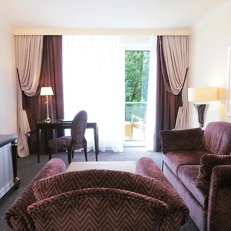 Bernstein Kastania 4*